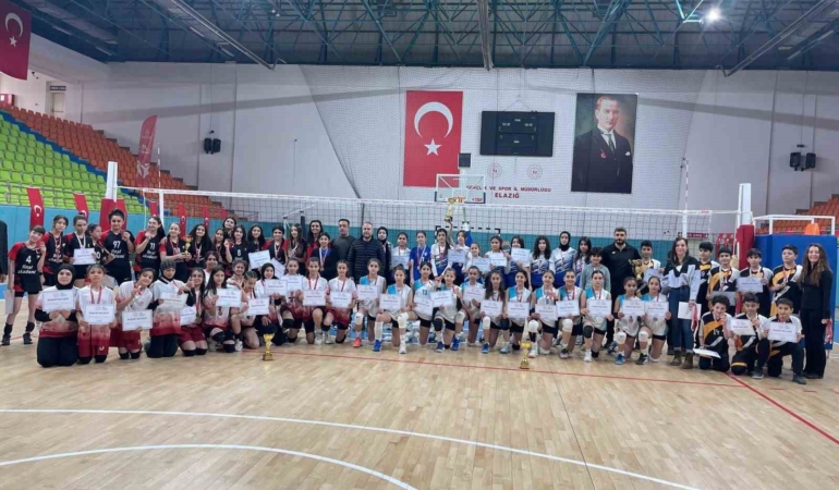 elazigda-okul-sporlari-voleybol-musabakalari-sona-erdi-1BgLmRwC.jpg